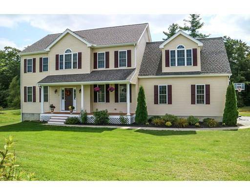 7 Castle Cir, Dudley, MA 01571