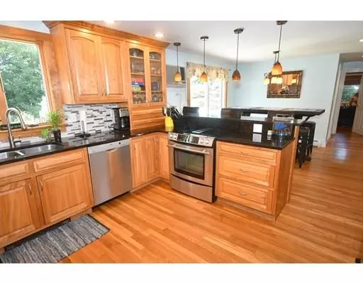 West Newbury, MA 01985,5 Felton Lane