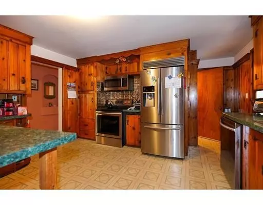 Grafton, MA 01519,2 Crescent Street