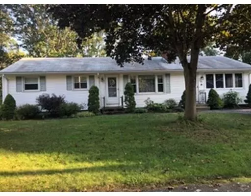 40 Earlmar Dr, North Attleboro, MA 02760