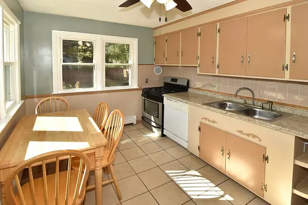 Agawam, MA 01001,172 Leonard St