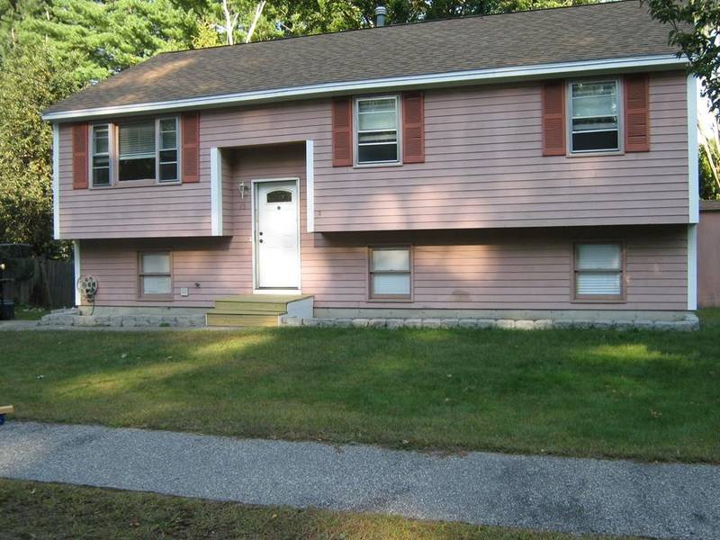 15 Syracuse Rd, Nashua, NH 03064