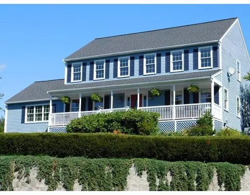 104 Juniper Rd, Holliston, MA 01746