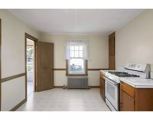 Newton, MA 02459,403 Langley Rd