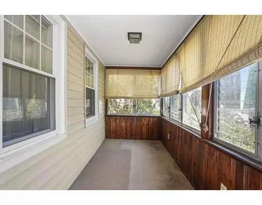 Newton, MA 02459,403 Langley Rd