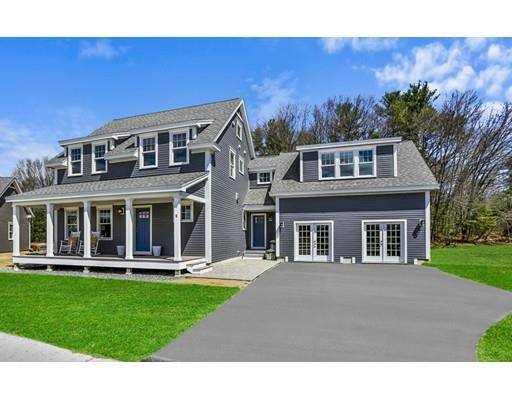 8 Duffy Dr, Newburyport, MA 01950