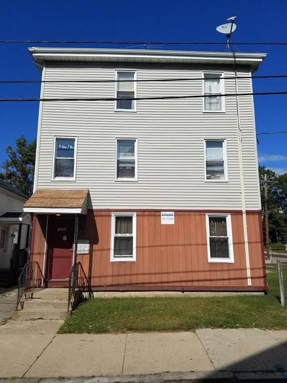 128 Willow St, Woonsocket, RI 02895