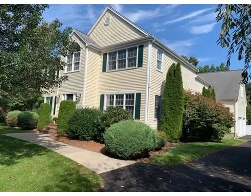 4 Carriage House Lane, Mansfield, MA 02048