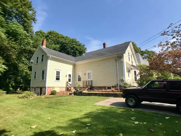 Plainville, MA 02762,18 Bugbee Street