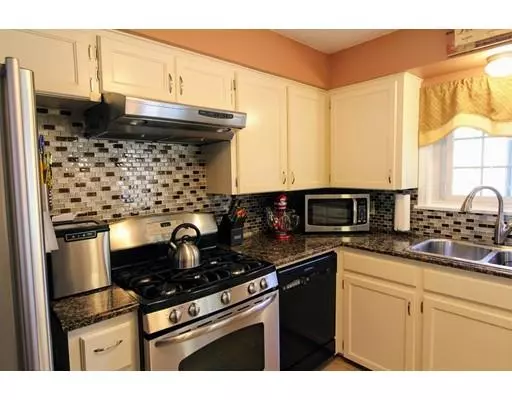 Somerset, MA 02726,118 Clearview Ave