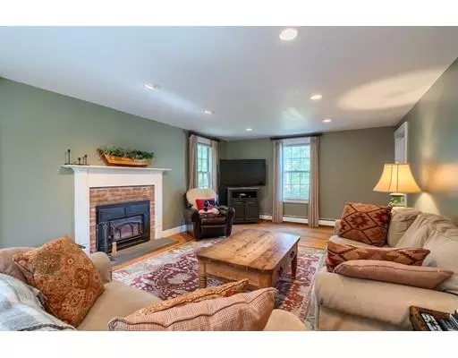 Newbury, MA 01951,28 Old Pine Island Road