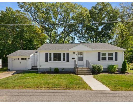 17 Batten St, Webster, MA 01570