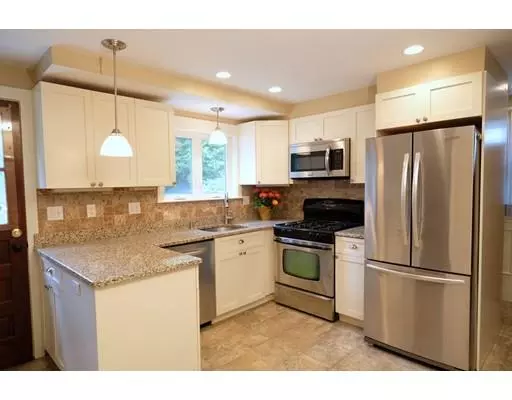 Milton, MA 02186,63 Governors Rd