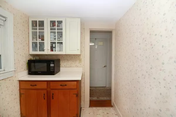 Natick, MA 01760,21 Overbrook Terrace