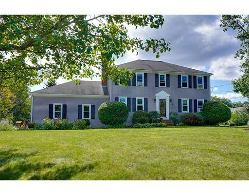 28 Perez St, Attleboro, MA 02703