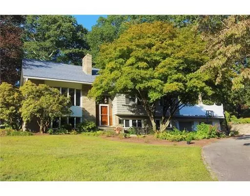 34 Thompson Hill, Cumberland, RI 02864