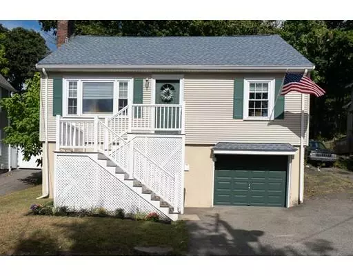 37 Bennett St, Wakefield, MA 01880