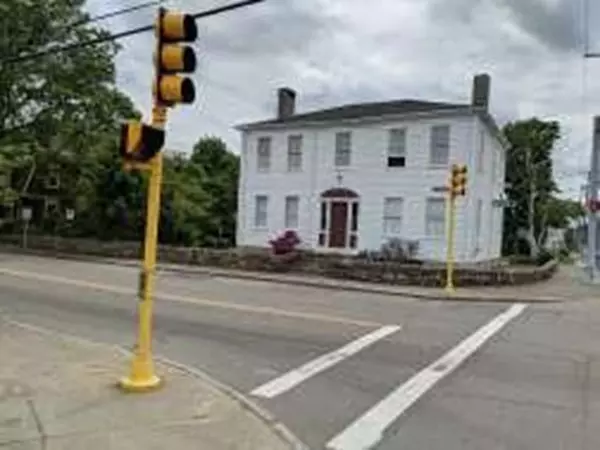 Mattapoisett, MA 02739,45 Main