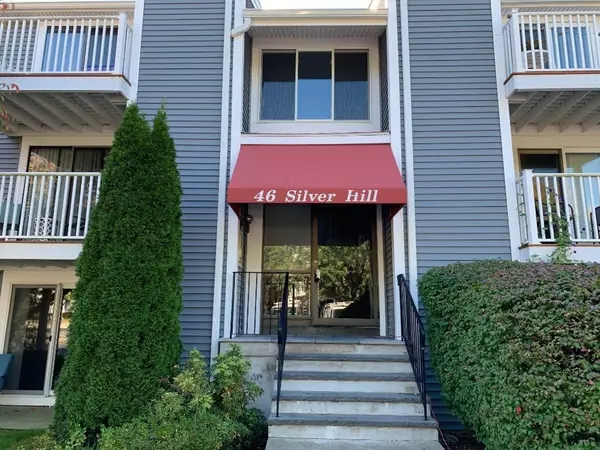 46 Silver Hill Ln #4, Natick, MA 01760