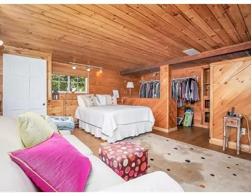 Stow, MA 01775,422 Taylor Road