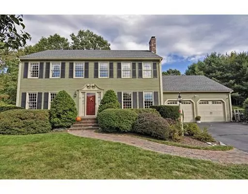 15 Worcester Road, Norfolk, MA 02056