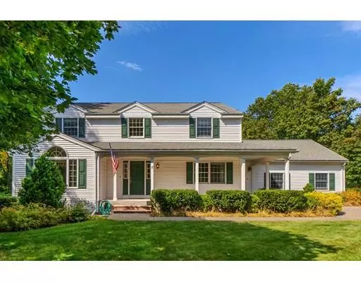 2 Snowy Cir, Dracut, MA 01826