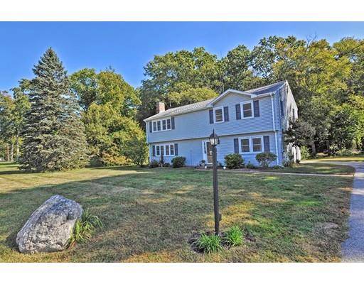 4 Spring Valley, Medfield, MA 02052