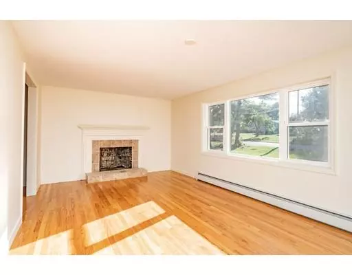 East Longmeadow, MA 01028,69 Brynmawr Dr