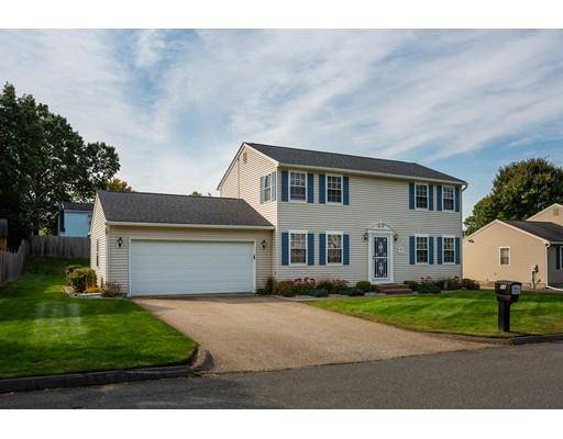 59 Pheasant Dr, Springfield, MA 01119