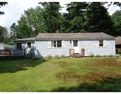 11 Old Acres Rd, Holland, MA 01521