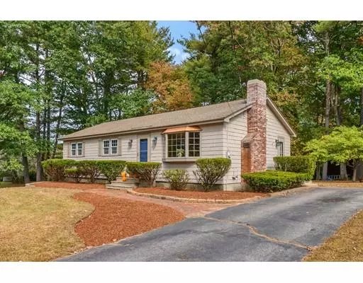 34 Ash St, Townsend, MA 01469