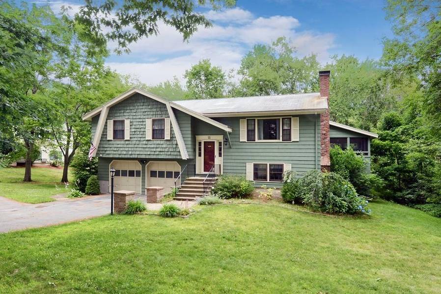 55 Longbow Road, Danvers, MA 01923