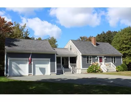 230 Holly Cir, Tiverton, RI 02878