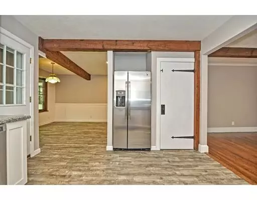 Sturbridge, MA 01518,19 Clarke Rd