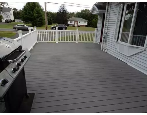 Granby, MA 01033,377 E State St