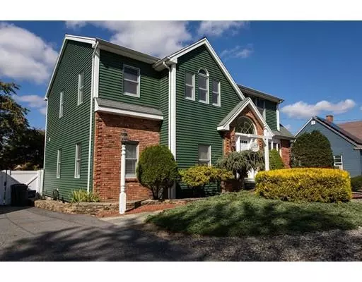 Auburn, MA 01501,21 Highland St