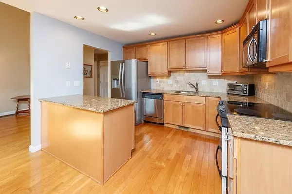 Sturbridge, MA 01566,117 Colonial Dr #117