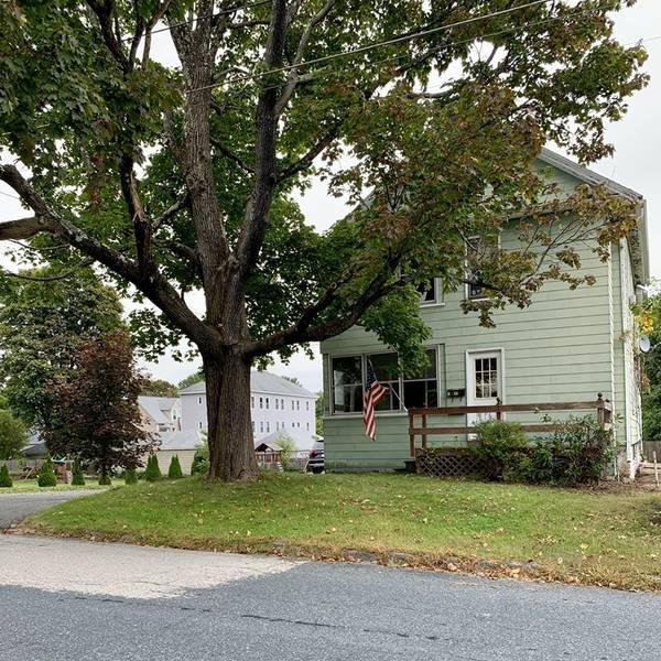 11 First Ave, Dudley, MA 01571