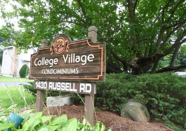 Westfield, MA 01085,1430 Russell Rd #14