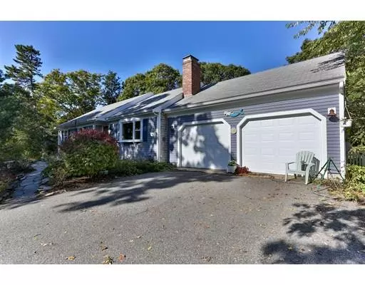 52 Long Pond Dr, Harwich, MA 02645