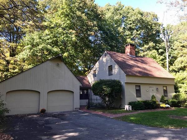 101 Haydenville Road, Whately, MA 01093