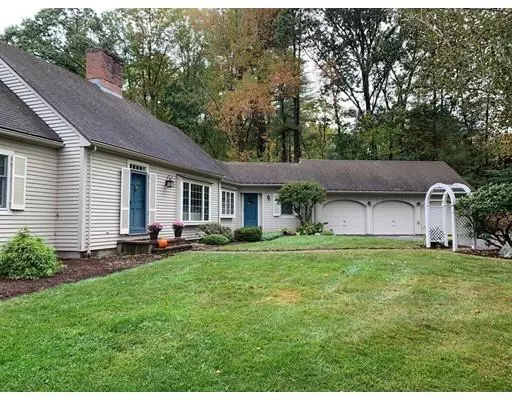 Topsfield, MA 01983,15 Thompson Lane