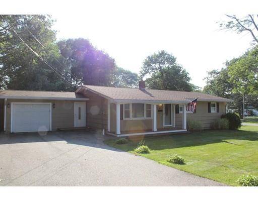 41 Mayflower Road, Leicester, MA 01524