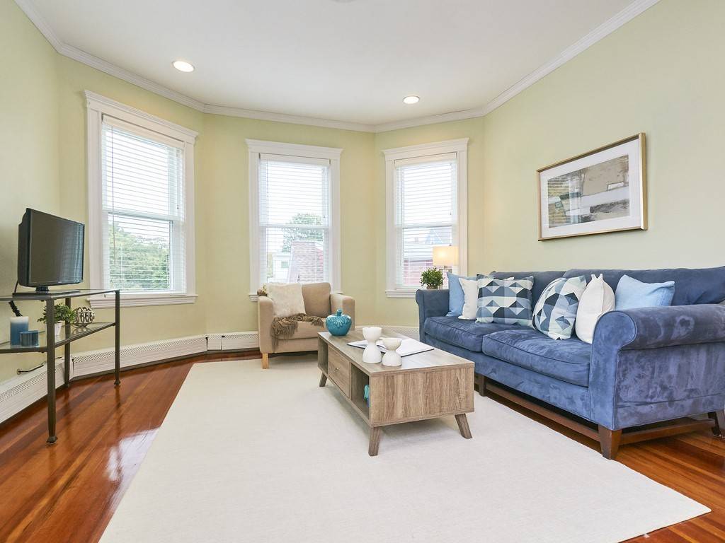 12 White Ave #3, Brookline, MA 02467