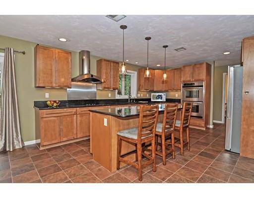 North Attleboro, MA 02760,26 Pond View Way