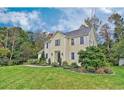 26 Pond View Way, North Attleboro, MA 02760