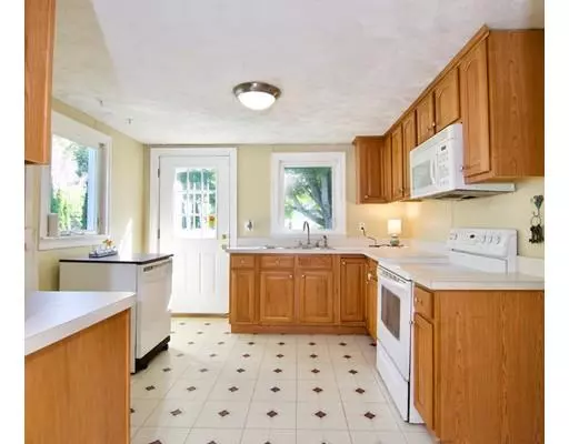 Palmer, MA 01069,11 Winthrop St