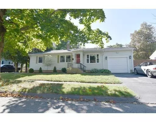 76 Sussex Ln, Worcester, MA 01602