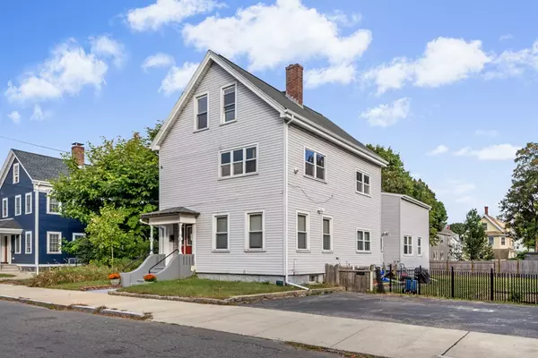 11 Pleasant St, Medford, MA 02155