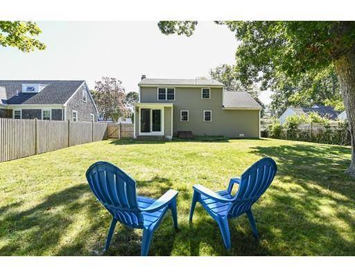 Falmouth, MA 02540,30 Young Rd